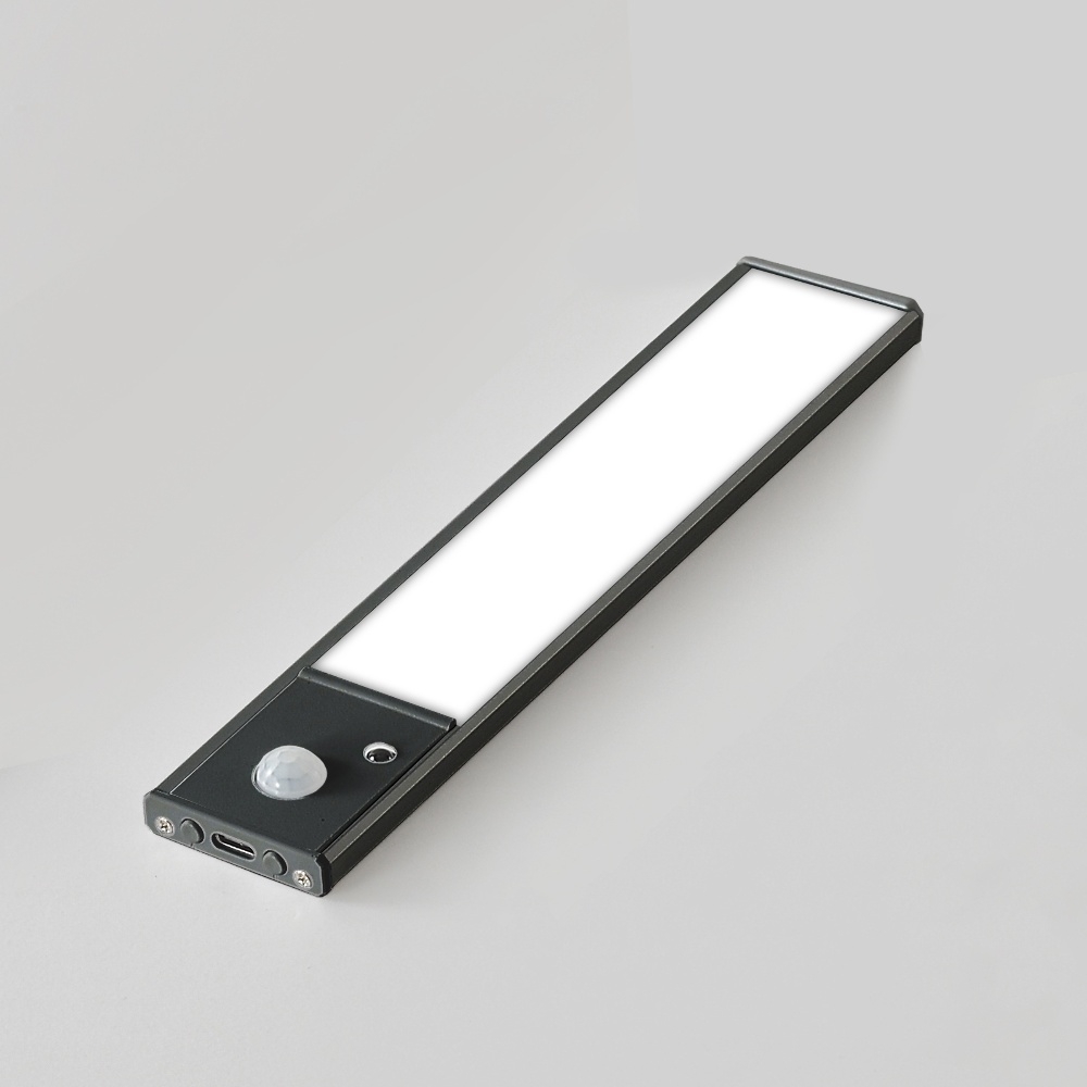 LED ���������� 20-2B � �������, �������������, �������� �������� � ������������ 20 �� 2W ����������� ������